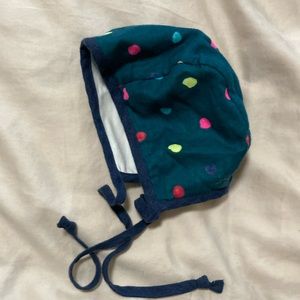 Briar brimless bonnet. Teal green with bright polka dots. Linen, cotton. 6-12 m.